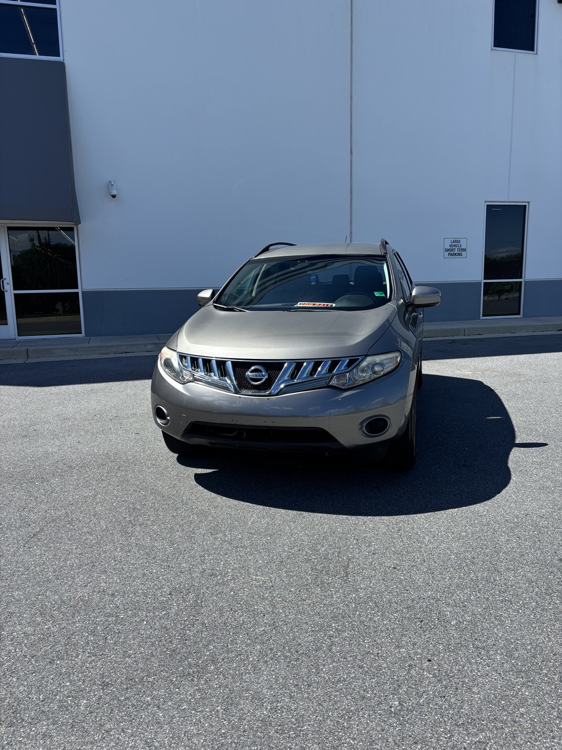 2009 Nissan Murano front view